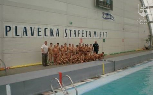 V Prievidzi a Novákoch Olympijský klub Prievidza spoluorganizoval tradičnú Plaveckú štafetu miest