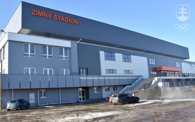 Zimný štadión v Michalovciach patrí medzi športoviská, ktoré sa nedávno podarilo rekonštruovať. V súčasnej podobe je od januára 2018. Teraz sa by sa mali vynoviť viaceré ďalšie športoviská, aj postaviť nové.