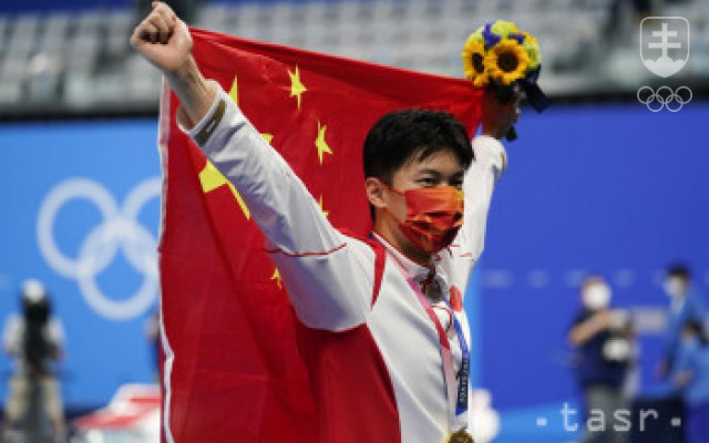 Číňan Šun Wang triumfoval vo finále polohovky na 200 m