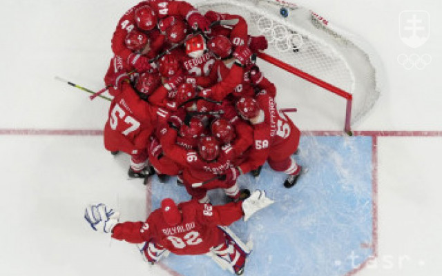 Vo finále ROC proti Fínsku, slovenskí hokejisti o bronz so Švédmi