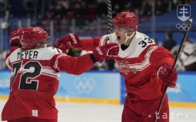 Dánski hokejisti postúpili do štvrťfinále, Lotyšov zdolali 3:2