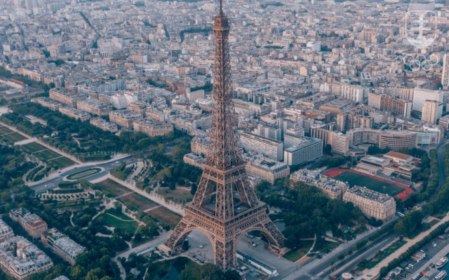 Olympijské hry sa pod Eiffelovkou uskutočnia po rokoch 1900 a 1924 už tretí raz.
