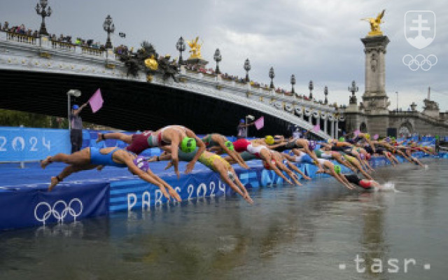 Francúzka Beaugrandová získala zlato v triatlone