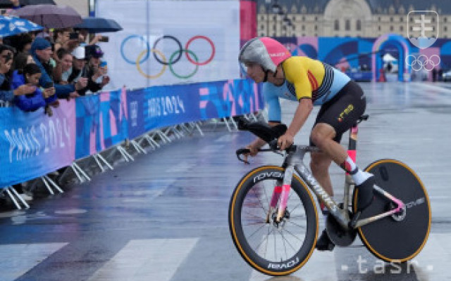 Belgický cyklista Remco Evenepoel získal zlato v individuálnej časovke