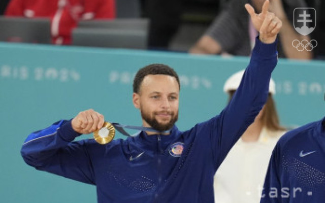 Americkú zlatú sériu natiahli veteráni, Curry: Úľava