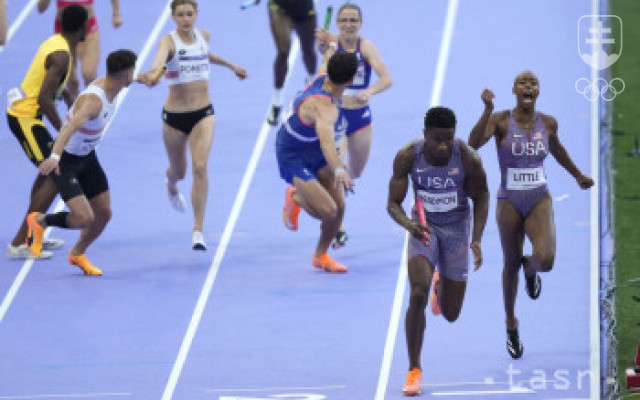 Američania zlepšili svetový rekord v mixe 4x400 m