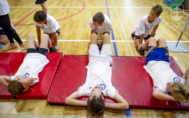 Súčasťou školských kôl OLOV je aj disciplína ľah - sed