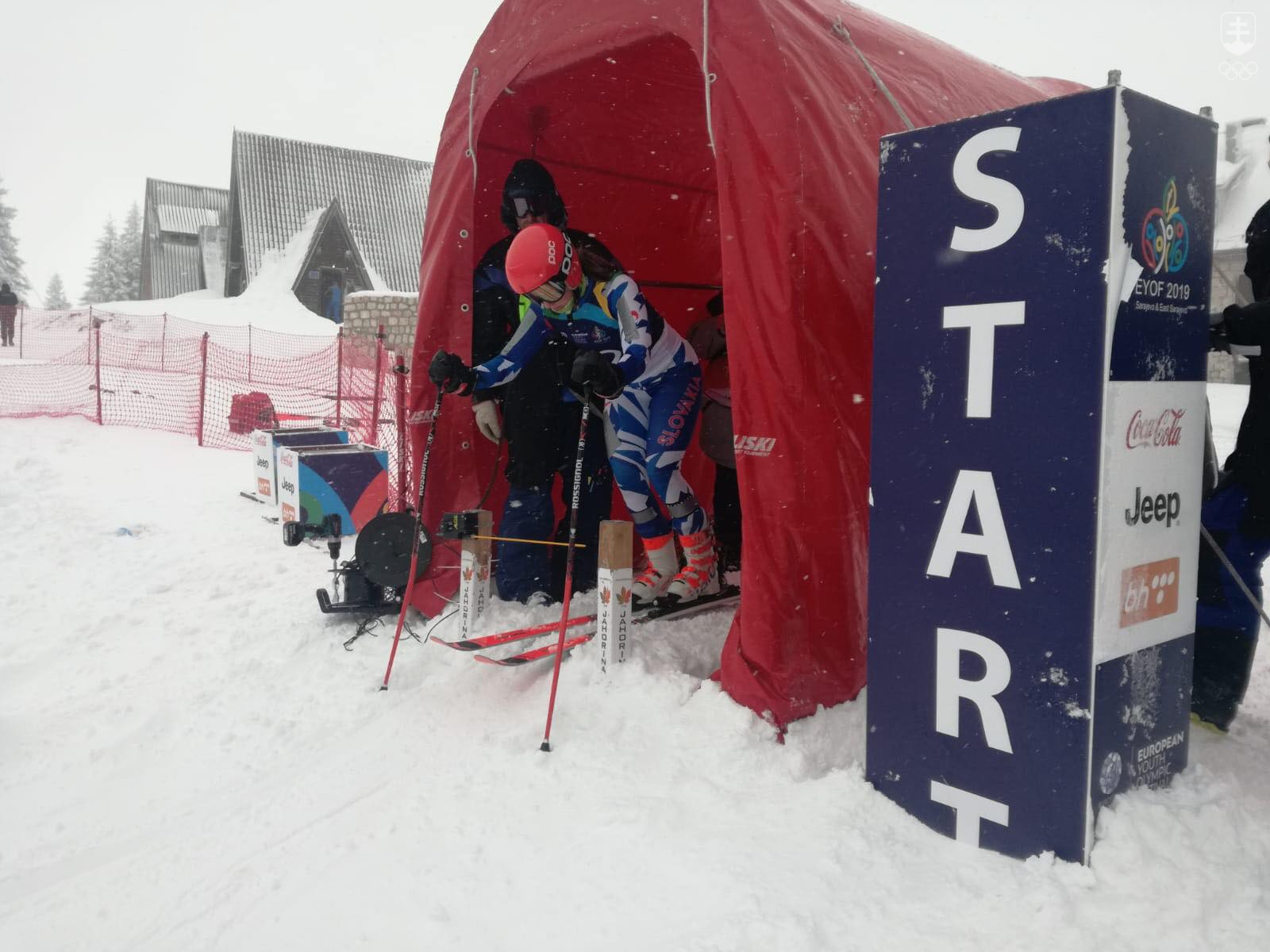 Podľa slov trénera Sanitrára dnes dievčatá výsledkami v obrovskom slalome veľmi neoslnili. FOTO: : SOŠV/Andrej Galica