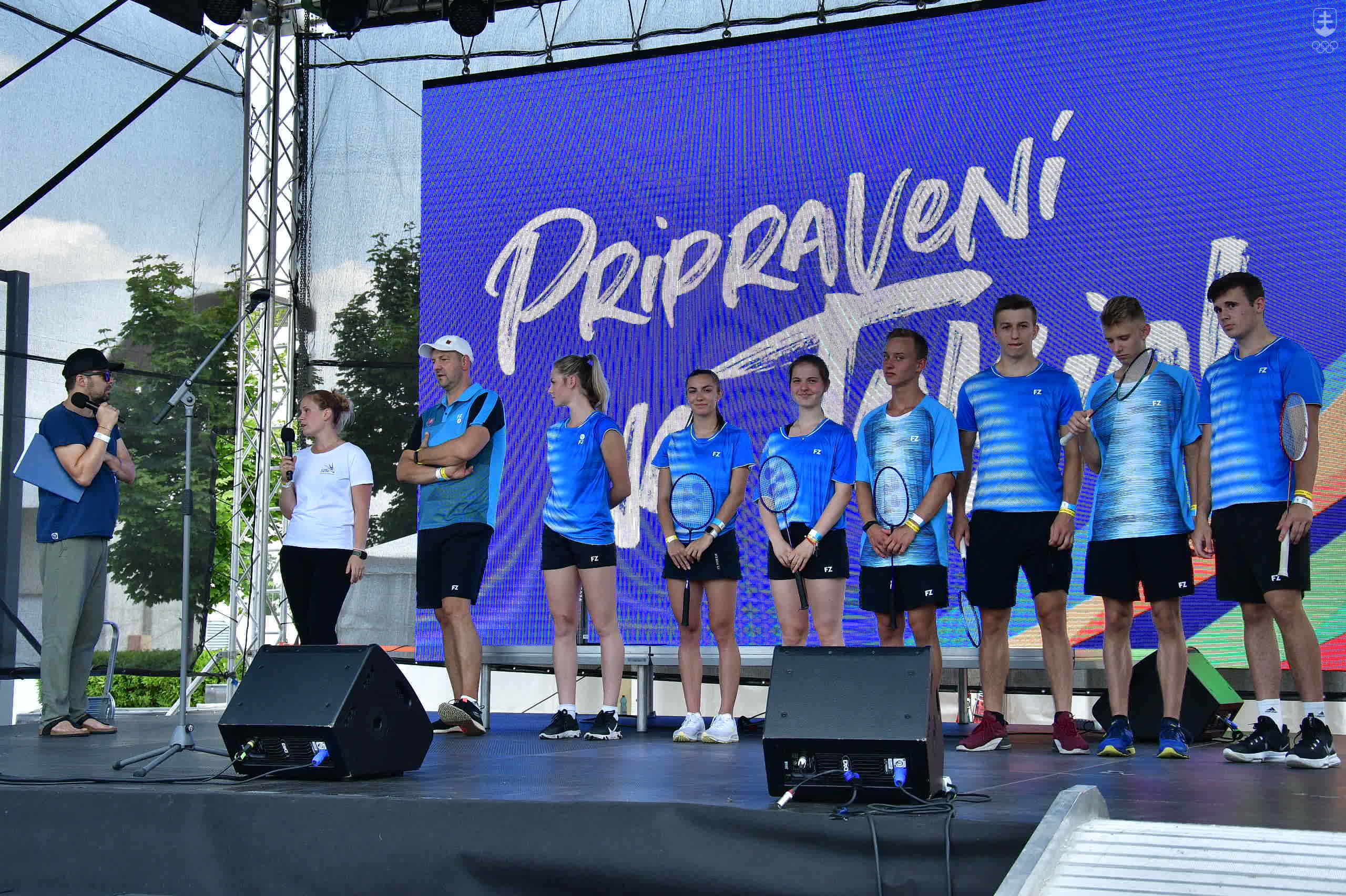 Na snímke slovenskí juniorskí reprezentanti v bedmintone počas Olympijského festivalu v Šamoríne