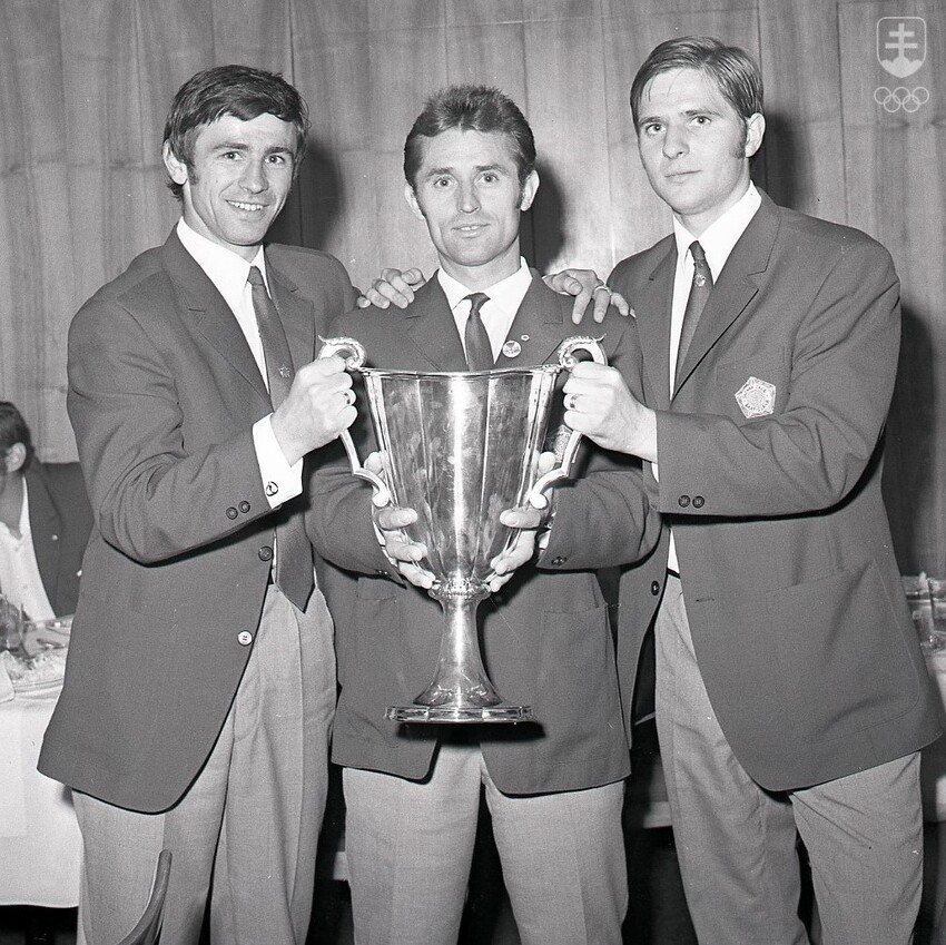 Strelci troch gólov Slovana Bratislava vo finále Pohára víťazov pohárov 1969 proti FC Barcelona - Vladimír Hrivnák, Ľudovít Cvetler a Ján Čapkovič.
