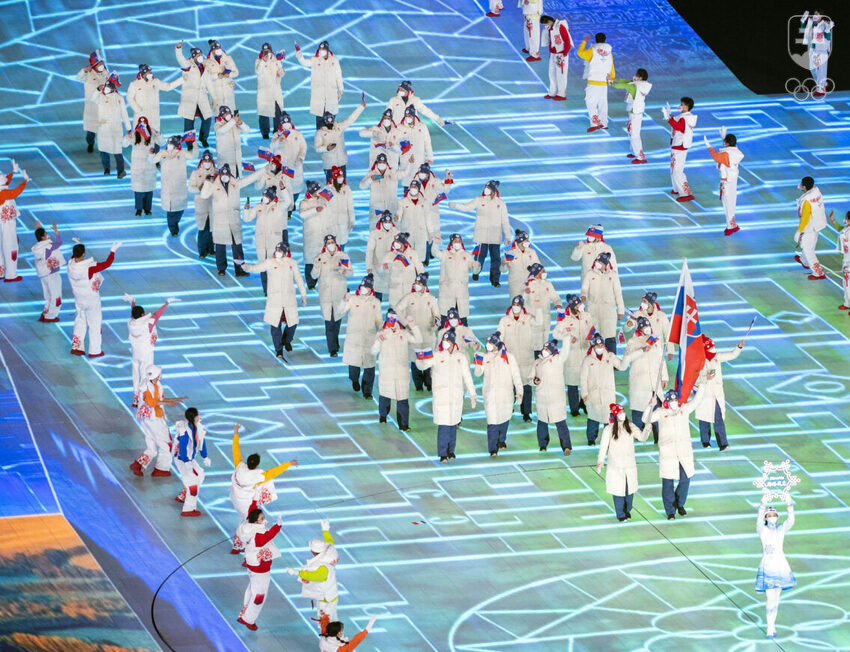 Momentka z nástupu slovenskej výpravy na slávnostnom otvorení XXIV. zimných olympijských hier v Pekingu 2022.