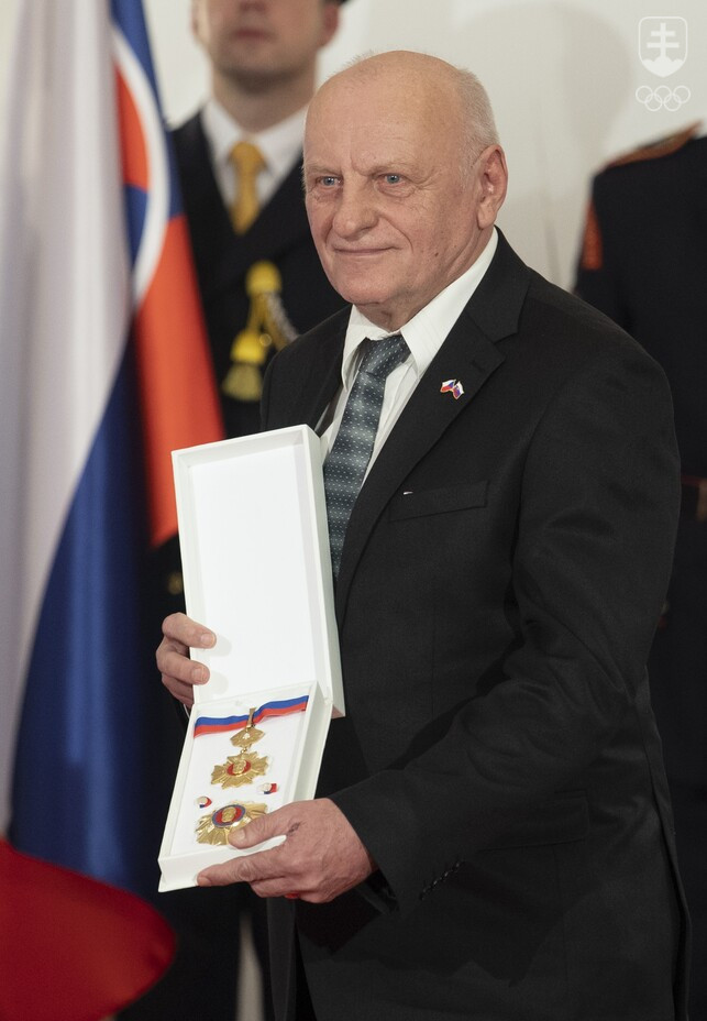 Jozef Plachý si začiatkom roka 2020 prevzal štátne vyznamenania Rad Ľudovíta Štúra II. triedy.
