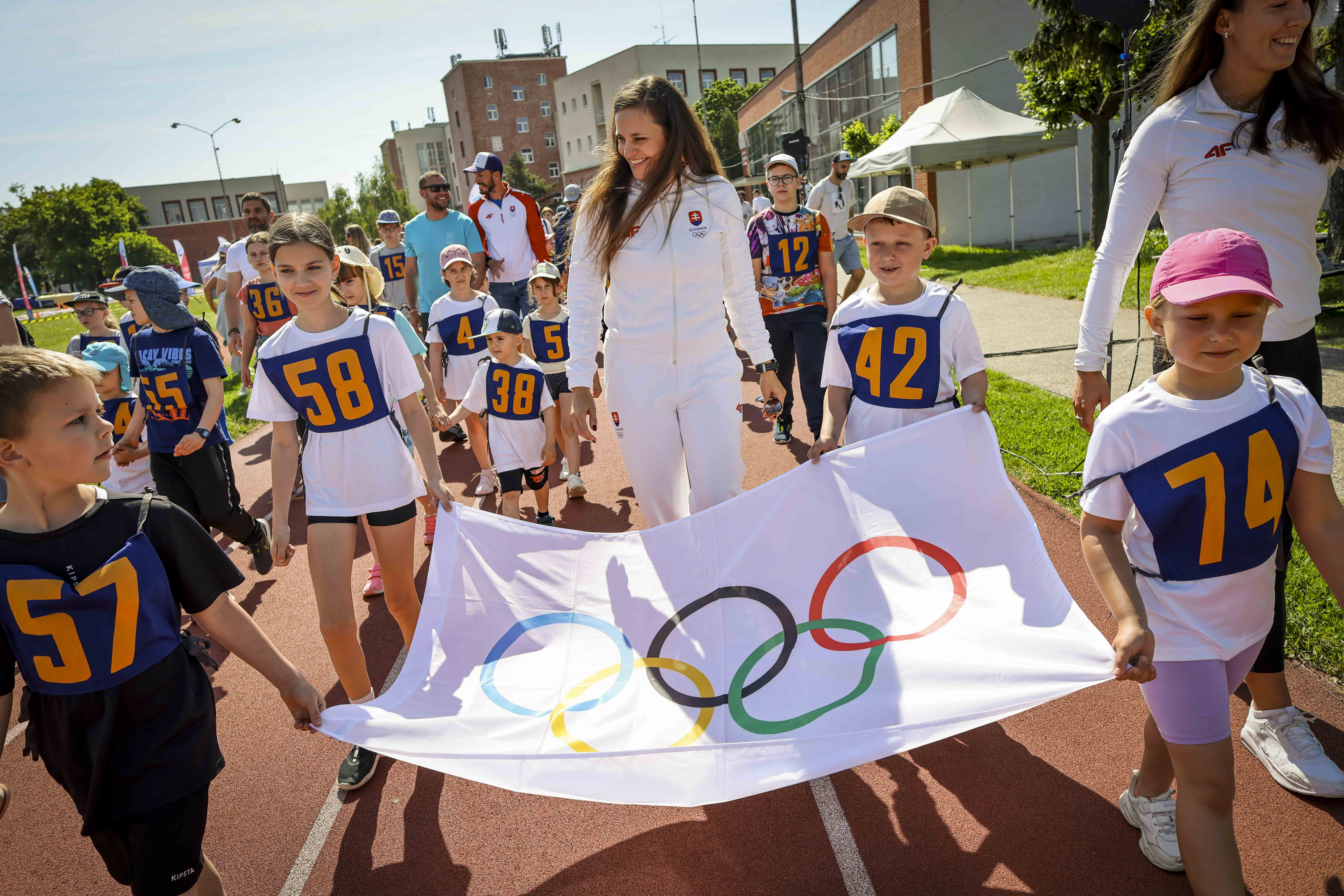 Slávnostné otvorenie Olympijského dňa pre deti s rakovinou na FTVŠ v Bratislave.