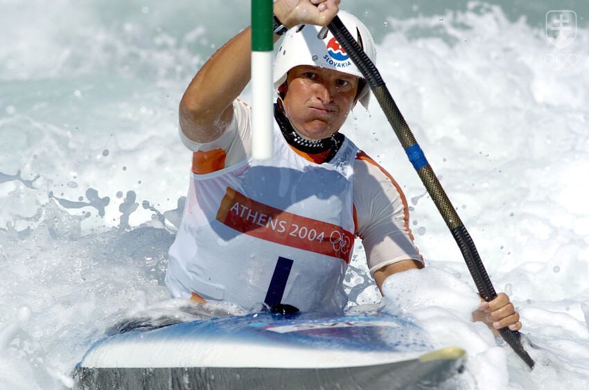 Elena Kaliská sa v Aténach 2004 ako vôbec prvá žena zo Slovenska v histórii tešila z olympijského zlata.