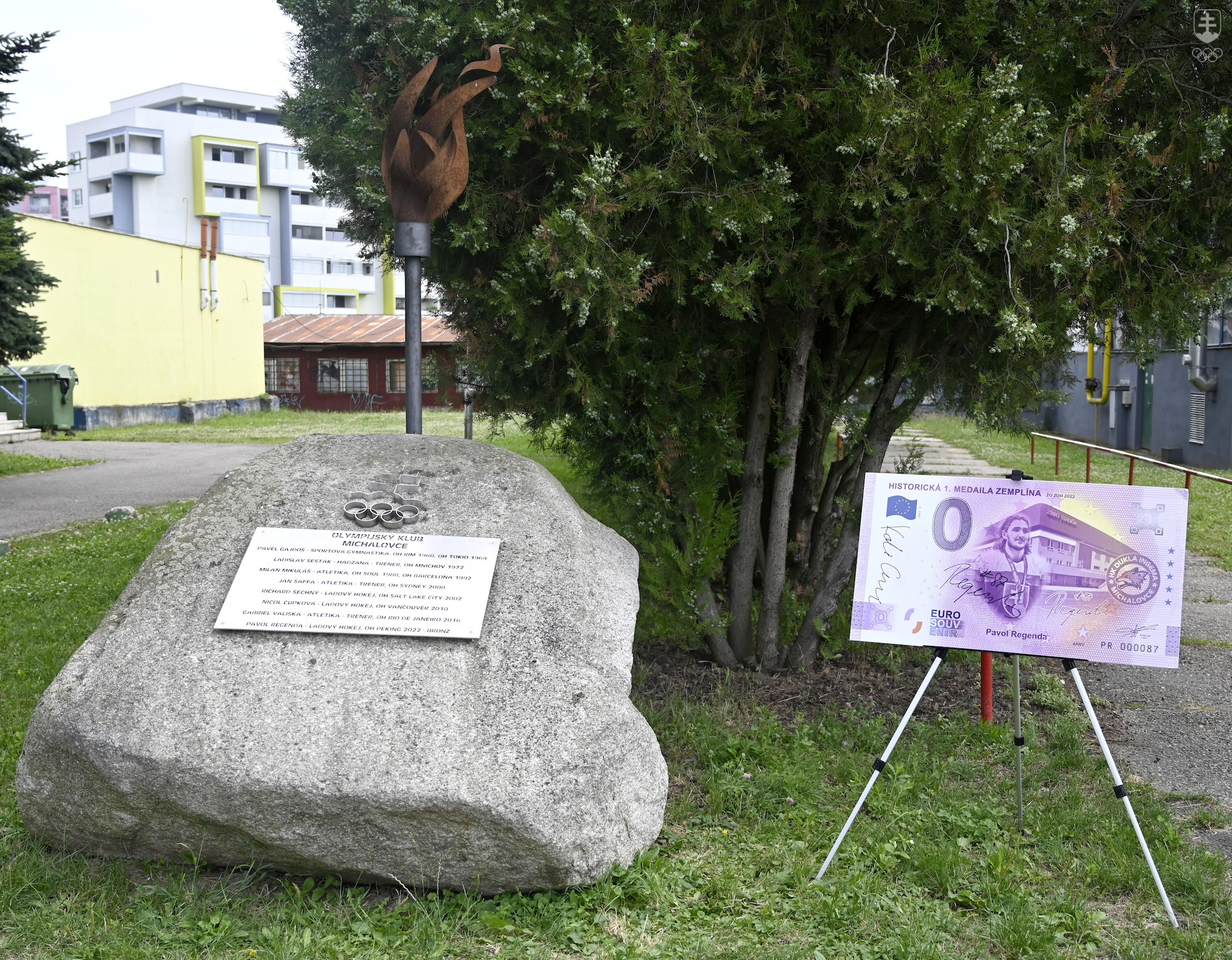 Pamätník olympionikov v Michalovciach