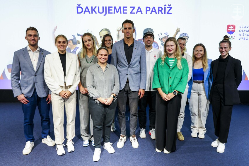 Spoločná fotografia našich olympionikov, zúčastnených na podujatí SOŠV "Ďakujeme za Paríž".